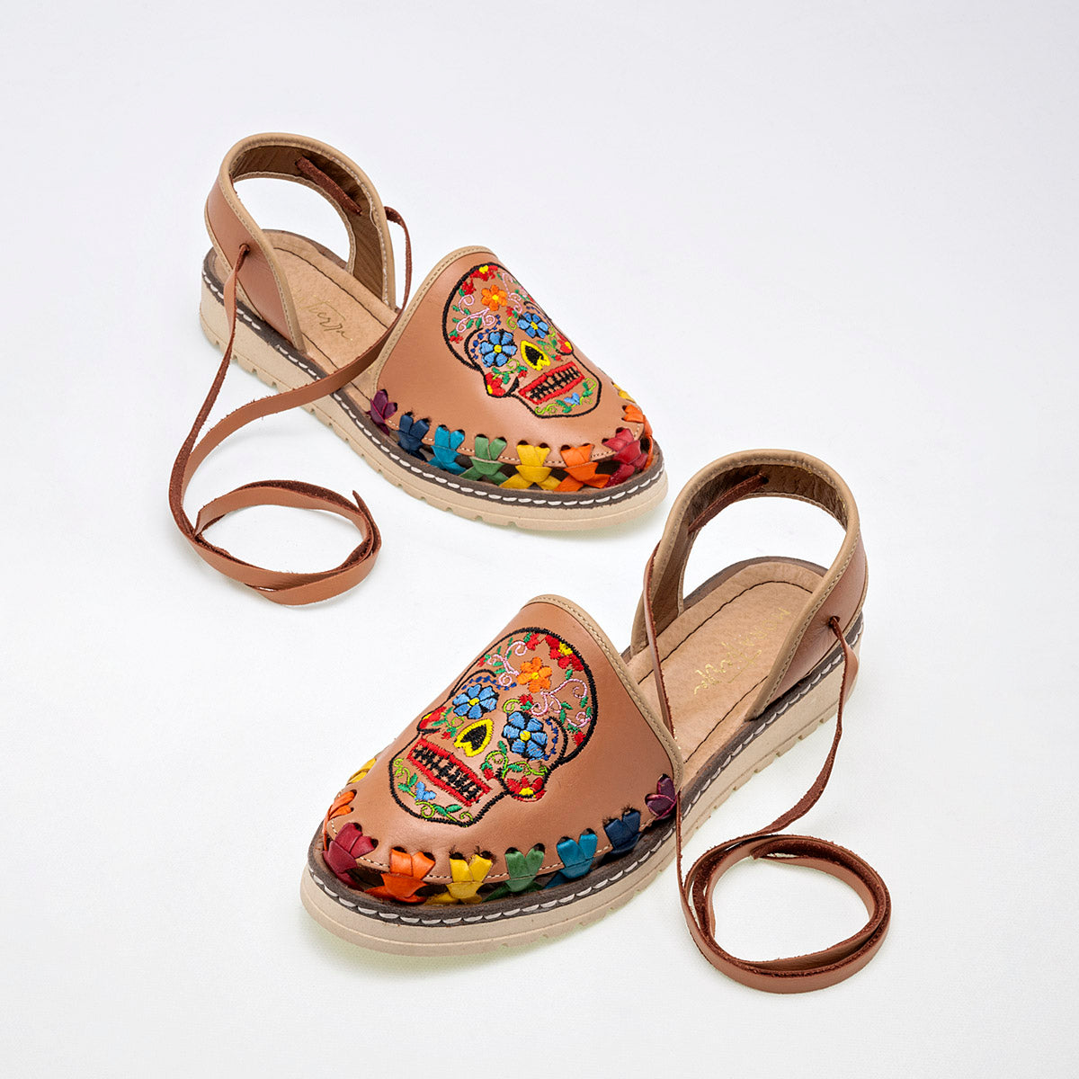 Mora Tierra Sandalia para mujer