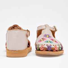 Sandalia cerrada tejida Sheila para Niña marca Mora Tierra Beige cod. 125250