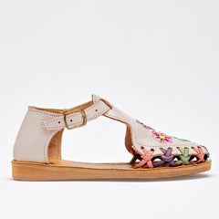 Sandalia cerrada tejida Sheila para Niña marca Mora Tierra Beige cod. 125250