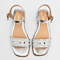 Sandalia para Niña marca Celex Plata cod. 140316