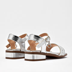 Sandalia para Niña marca Celex Plata cod. 140316