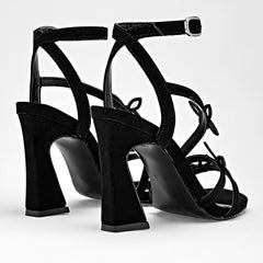 Zapatilla abierta para Mujer marca Clasben Negro cod. 140330