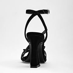 Zapatilla abierta para Mujer marca Clasben Negro cod. 140330