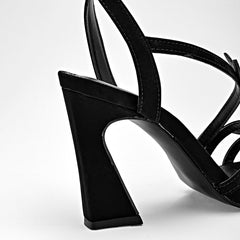 Zapatilla abierta para Mujer marca Clasben Negro cod. 140330
